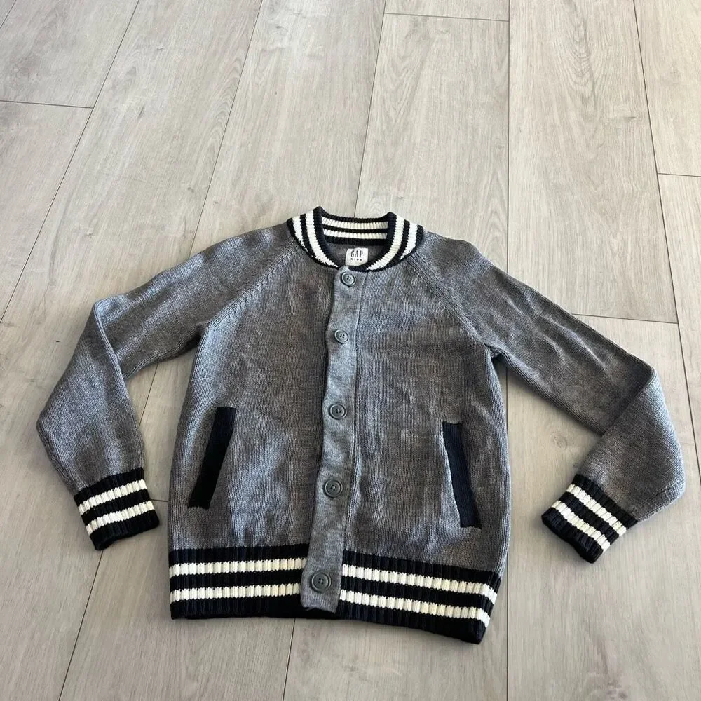 Gap boys sweater size L